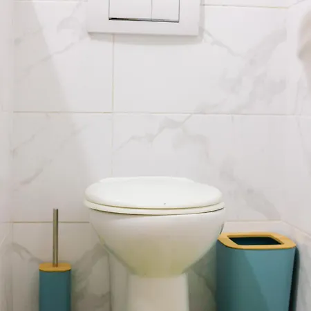 شقة Lucjanos تيرانا