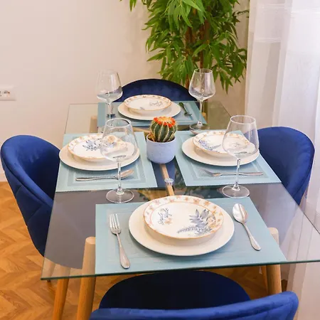 Lucjanos شقة تيرانا