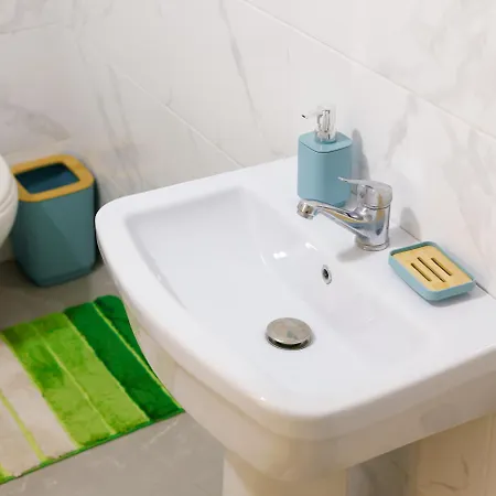 Lucjanos * ティラナ