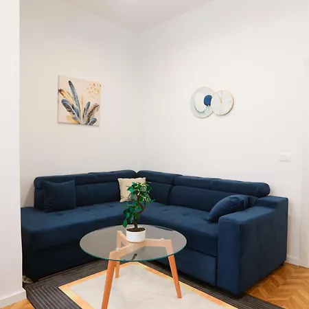 Lucjanos Apartment Tirana